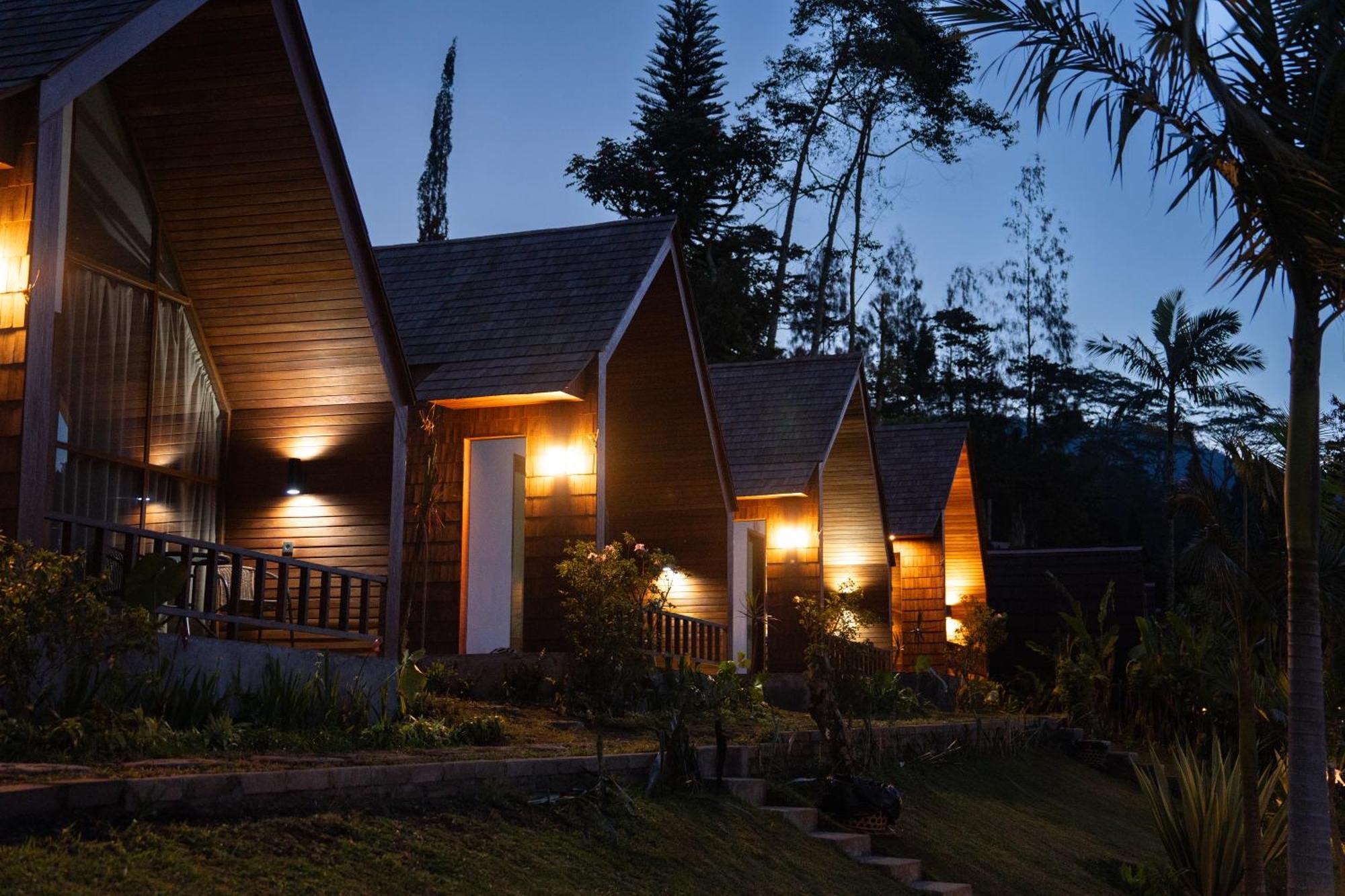 Selemadeg Catu Glamping Bedugulヴィラ エクステリア 写真