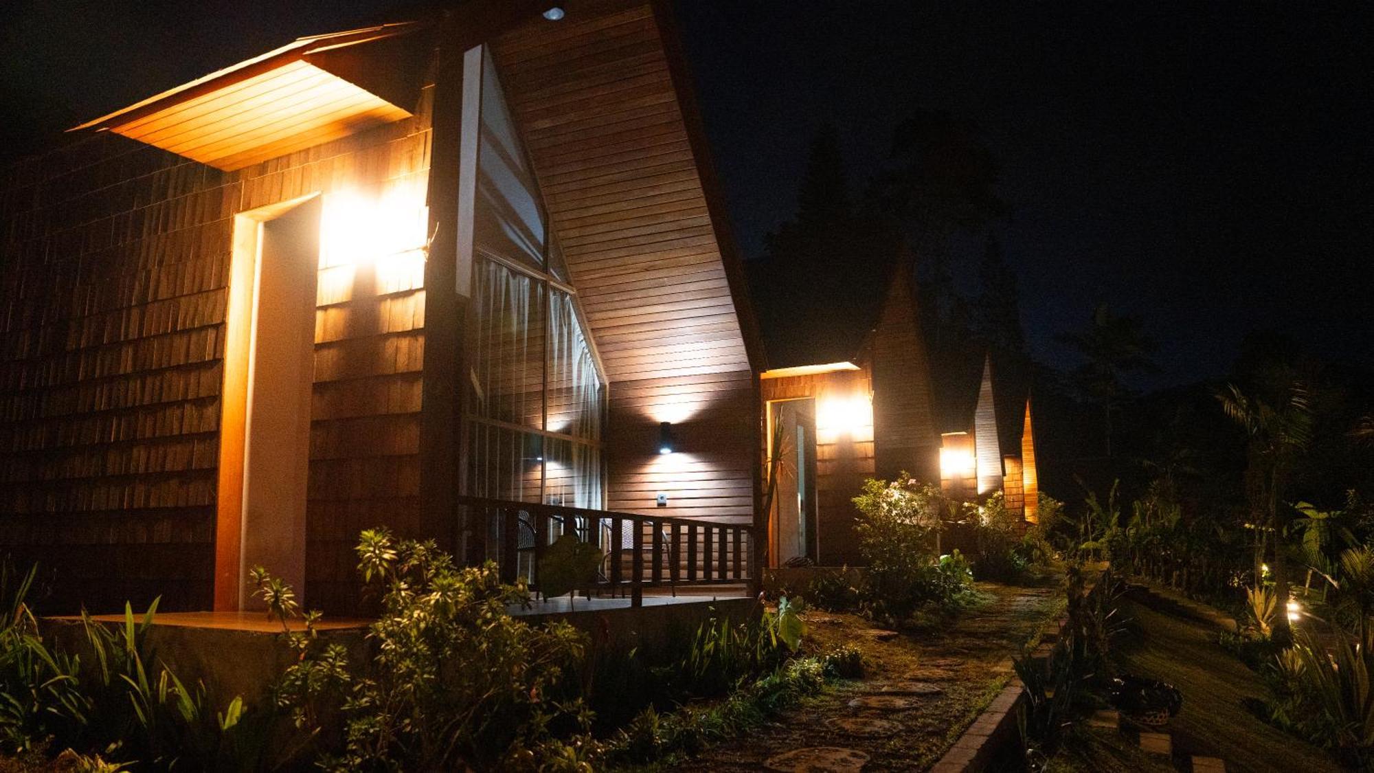 Selemadeg Catu Glamping Bedugulヴィラ エクステリア 写真